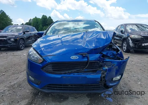 2018 Ford Focus Se z USA, uszkodzony, nr VIN 1FADP3FE8JL238024